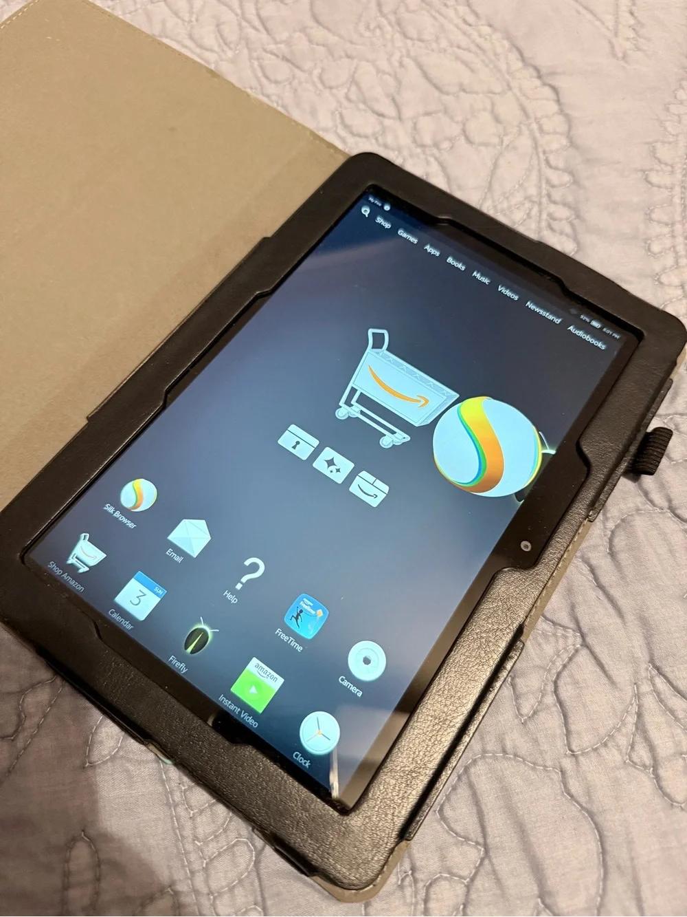 Amazon Kindle Fire HDX 7 3rd Gen 32GB WiFi Tablet + Fintie Mandala Case